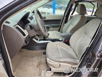 Zdjęcie 7 z 12 samochodu: 2010 FORD FOCUS SE VIN:1FAHP3FN2AW237709 - miniatura