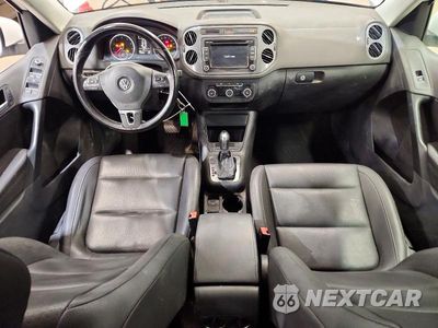 Zdjęcie 8 z 13 samochodu: 2012 VOLKSWAGEN TIGUAN S VIN:WVGBV7AX5CW545462 - miniatura