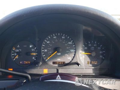 Zdjęcie 9 z 14 samochodu: 2001 MERCEDES-BENZ M-CLASS ML320 AWD VIN:4JGAB54E21A263230 - miniatura