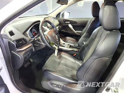 Zdjęcie 7 z 13 samochodu: 2025 MITSUBISHI ECLIPSE CROSS SE VIN:JA4ATWAA3SZ010830 - miniatura