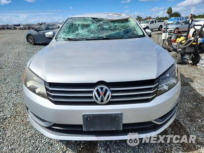 Piąte zdjęcie samochodu w środku: 2014 VOLKSWAGEN PASSAT SE VIN:1VWBT7A36EC075869 - miniatura