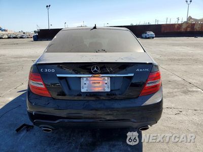 Zdjęcie 6 z 13 samochodu: 2013 MERCEDES-BENZ C 300 4MATIC VIN:WDDGF8AB2DG051773 - miniatura