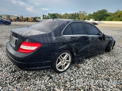 Trzecie zdjęcie samochodu z tyłu: 2010 MERCEDES-BENZ C 300 VIN:WDDGF5EB2AF447633 - miniatura