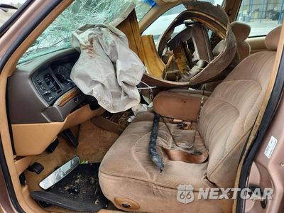 Zdjęcie 7 z 13 samochodu: 1996 FORD CROWN VICTORIA LX VIN:2FALP74W4TX124722 - miniatura