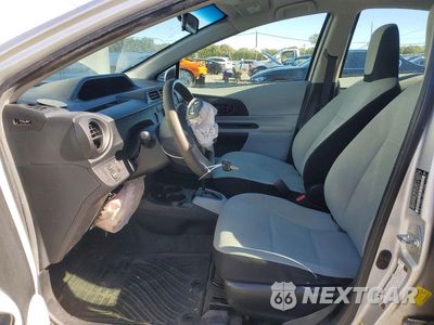Zdjęcie 7 z 12 samochodu: 2012 TOYOTA PRIUS C ONE VIN:JTDKDTB38C1508107 - miniatura