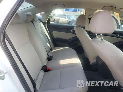 Zdjęcie 10 z 13 samochodu: 2022 HONDA CIVIC LX VIN:2HGFE2F25NH526841 - miniatura