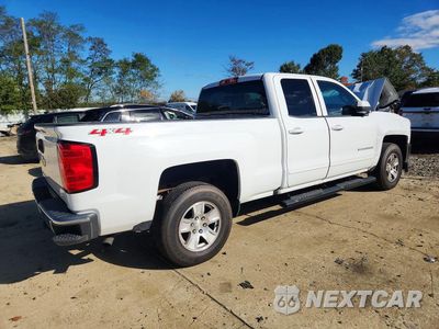 Trzecie zdjęcie samochodu z tyłu: 2018 CHEVROLET SILVERADO K1500 LT VIN:1GCVKREC6JZ191833 - miniatura