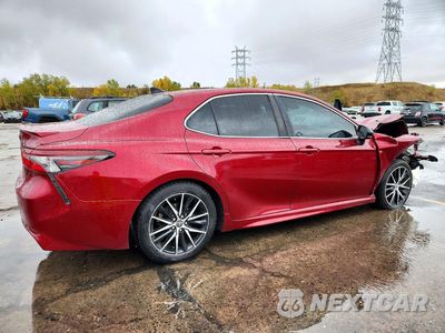 Trzecie zdjęcie samochodu z tyłu: 2021 TOYOTA CAMRY SE VIN:4T1G11AK6MU445077 - miniatura