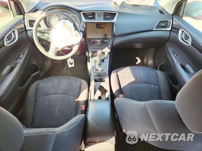 Zdjęcie 8 z 12 samochodu: 2018 NISSAN SENTRA SV VIN:3N1AB7AP7JY223178 - miniatura