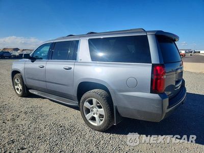 Drugie zdjęcie samochodu z przodu: 2018 CHEVROLET SUBURBAN K1500 LT VIN:1GNSKHKC1JR182191 - miniatura