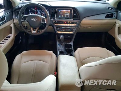 Zdjęcie 8 z 13 samochodu: 2018 HYUNDAI SONATA SE VIN:5NPE24AF5JH641837 - miniatura