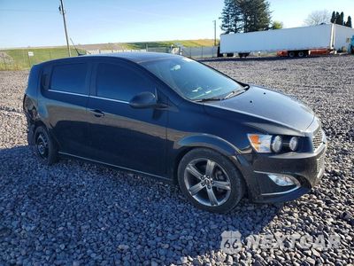 Czwarte zdjęcie samochodu z boku: 2013 CHEVROLET SONIC RS VIN:1G1JG6SB1D4159246 - miniatura