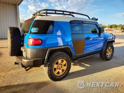 Trzecie zdjęcie samochodu z tyłu: 2007 TOYOTA FJ CRUISER BASE VIN:JTEBU11F770007216 - miniatura