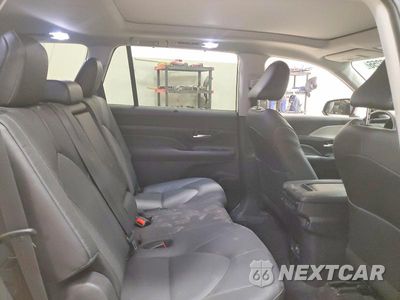 Zdjęcie 11 z 13 samochodu: 2024 TOYOTA GRAND HIGHLANDER LIMITED VIN:5TDAAAB58RS042555 - miniatura