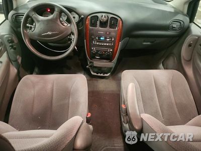 Zdjęcie 8 z 13 samochodu: 2006 CHRYSLER TOWN & COUNTRY VIN:1A4GP45RX6B671031 - miniatura