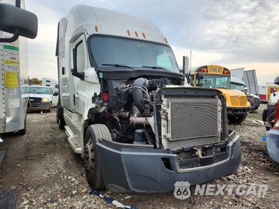Czwarte zdjęcie samochodu z boku: 2019 FREIGHTLINER CASCADIA 126 SEMI TRUCK VIN:1FUJHHDR2KLKL6681 - miniatura
