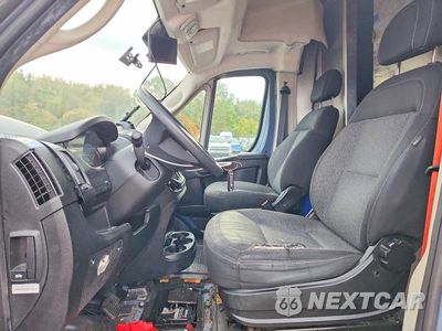 Zdjęcie 7 z 14 samochodu: 2019 RAM PROMASTER 3500 3500 HIGH VIN:3C6URVJG3KE561763 - miniatura