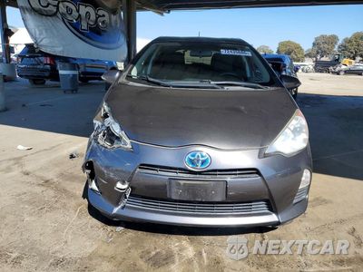 Piąte zdjęcie samochodu w środku: 2014 TOYOTA PRIUS C TWO VIN:JTDKDTB36E1570575 - miniatura