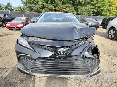 Piąte zdjęcie samochodu w środku: 2021 TOYOTA CAMRY LE VIN:4T1C11AK6MU440976 - miniatura