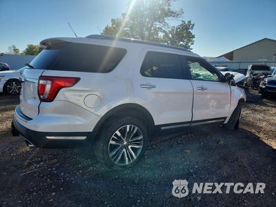 Trzecie zdjęcie samochodu z tyłu: 2018 FORD EXPLORER PLATINUM VIN:1FM5K8HT5JGA33528 - miniatura