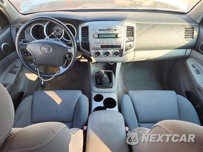 Zdjęcie 8 z 12 samochodu: 2006 TOYOTA TACOMA V6 VIN:5TEUU42N06Z302287 - miniatura