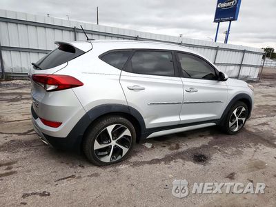 Trzecie zdjęcie samochodu z tyłu: 2017 HYUNDAI TUCSON LIMITED VIN:KM8J3CA25HU582819 - miniatura