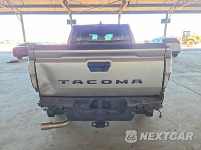 Zdjęcie 6 z 12 samochodu: 2025 TOYOTA TACOMA SR5 VIN:3TMKB5FN9SM043948 - miniatura