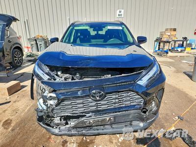 Piąte zdjęcie samochodu w środku: 2023 TOYOTA RAV4 XLE VIN:JTMP1RFV5PD095497 - miniatura