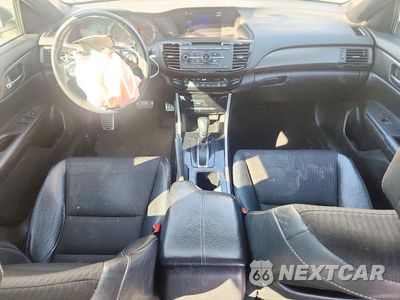 Zdjęcie 8 z 13 samochodu: 2016 HONDA ACCORD SPORT VIN:1HGCR2F58GA239755 - miniatura