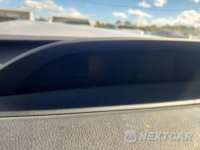 Zdjęcie 9 z 12 samochodu: 2017 TOYOTA PRIUS PRIME PREMIUM VIN:JTDKARFP2H3050651 - miniatura