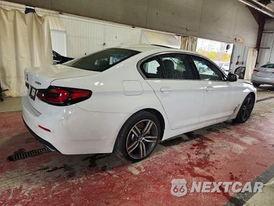 Trzecie zdjęcie samochodu z tyłu: 2023 BMW 530 XI VIN:WBA13BJ02PWY16556 - miniatura