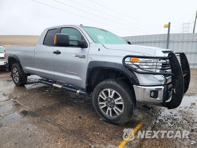 Czwarte zdjęcie samochodu z boku: 2016 TOYOTA TUNDRA SR5 VIN:5TFCW5F1XGX019746 - miniatura