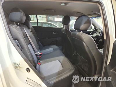 Zdjęcie 11 z 13 samochodu: 2016 KIA SPORTAGE LX VIN:KNDPB3AC1G7846013 - miniatura