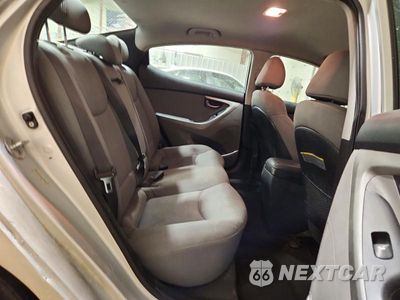 Zdjęcie 10 z 13 samochodu: 2012 HYUNDAI ELANTRA GLS VIN:KMHDH4AE2CU414241 - miniatura