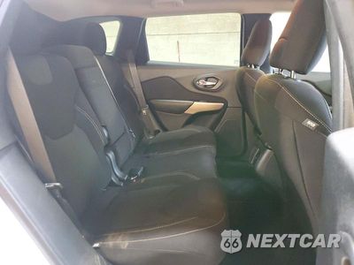 Zdjęcie 10 z 13 samochodu: 2017 JEEP CHEROKEE LATITUDE VIN:1C4PJMCB1HW605265 - miniatura
