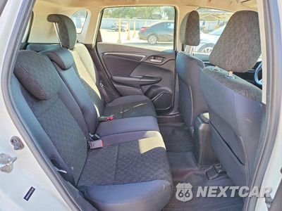 Zdjęcie 10 z 12 samochodu: 2016 HONDA FIT LX VIN:JHMGK5H51GX011420 - miniatura