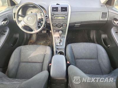 Zdjęcie 8 z 12 samochodu: 2009 TOYOTA COROLLA S VIN:1NXBU40E99Z015565 - miniatura