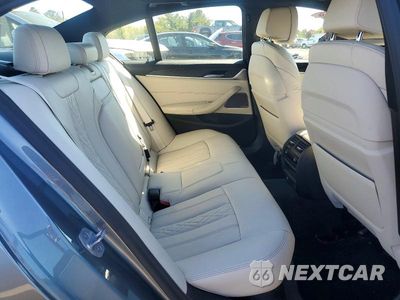 Zdjęcie 10 z 12 samochodu: 2021 BMW M550XI VIN:WBA13BK03MCG04585 - miniatura