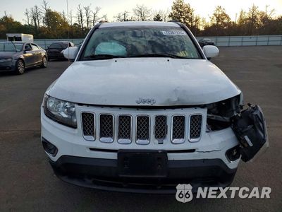 Piąte zdjęcie samochodu w środku: 2016 JEEP COMPASS LATITUDE VIN:1C4NJDEB1GD731222 - miniatura