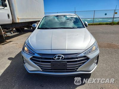 Piąte zdjęcie samochodu w środku: 2019 HYUNDAI ELANTRA SE VIN:5NPD74LF4KH434674 - miniatura