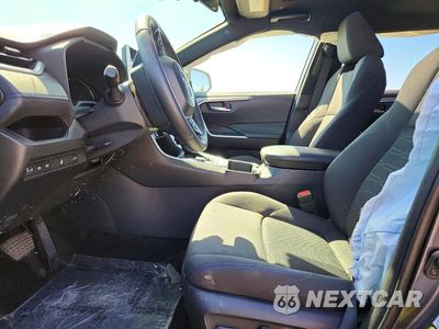 Zdjęcie 7 z 13 samochodu: 2023 TOYOTA RAV4 SE VIN:JTM16RFV0PD106624 - miniatura