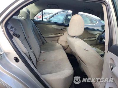 Zdjęcie 10 z 12 samochodu: 2013 TOYOTA COROLLA LE VIN:2T1BU4EE3DC963740 - miniatura