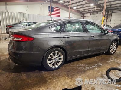 Trzecie zdjęcie samochodu z tyłu: 2020 FORD FUSION SE VIN:3FA6P0HD5LR263611 - miniatura
