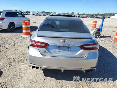 Zdjęcie 6 z 12 samochodu: 2018 TOYOTA CAMRY XSE VIN:4T1B61HKXJU115343 - miniatura
