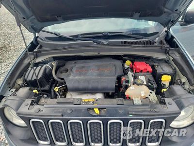 Zdjęcie 12 z 14 samochodu: 2018 JEEP RENEGADE SPORT VIN:ZACCJBAB3JPJ42003 - miniatura