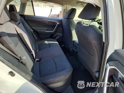 Zdjęcie 11 z 13 samochodu: 2021 TOYOTA RAV4 LE VIN:JTMLWRFV1MD128698 - miniatura