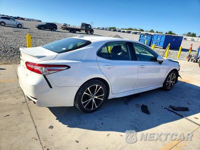 Trzecie zdjęcie samochodu z tyłu: 2020 TOYOTA CAMRY SE VIN:4T1M11AKXLU914804 - miniatura