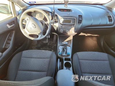 Zdjęcie 8 z 12 samochodu: 2017 KIA FORTE5 LX VIN:KNAFK5A89H5691417 - miniatura