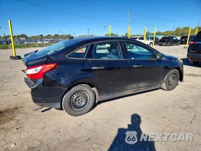 Trzecie zdjęcie samochodu z tyłu: 2013 FORD FOCUS S VIN:1FADP3E28DL270130 - miniatura