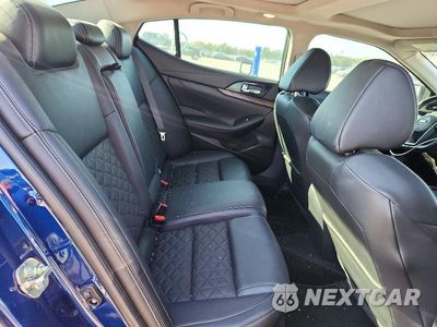 Zdjęcie 10 z 12 samochodu: 2017 NISSAN MAXIMA PLATINUM VIN:1N4AA6AP7HC414876 - miniatura